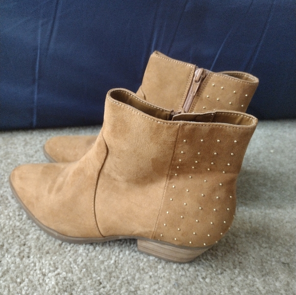 Guess Women's 8 booties zip up brown boots NWOT - Picture 4 of 8